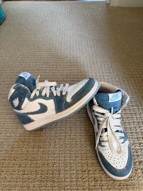 Nike Kids Air Jordan' High-Top Sneakers in denim blue and White